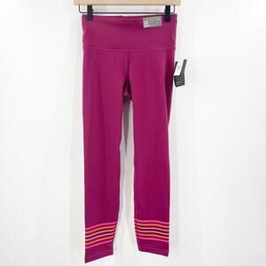 GAP FIT Leggings Size Extra Small NWT Dry Wicking Breathable Capri Cropped